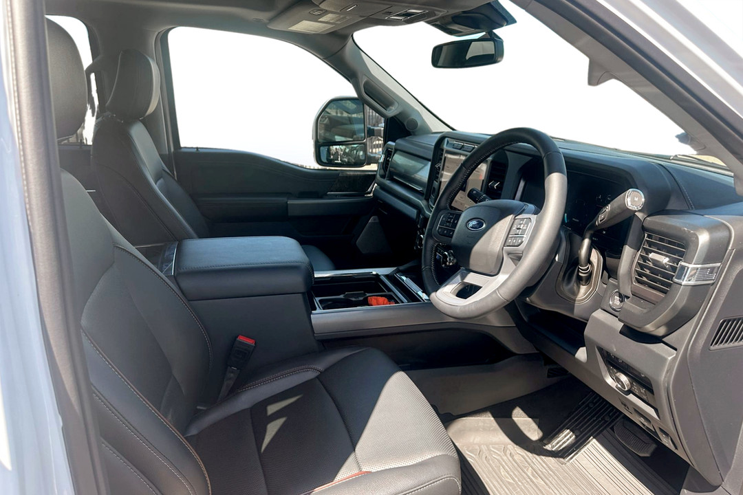 2023 Ford F350 Lariat Auto 4x4 MY24