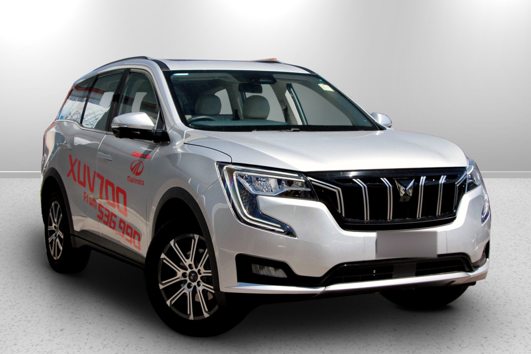 2023 Mahindra XUV700 AX7L Auto