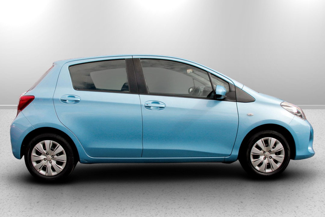 2016 Toyota Yaris Ascent Auto 2016 Toyota Yaris Ascent Auto